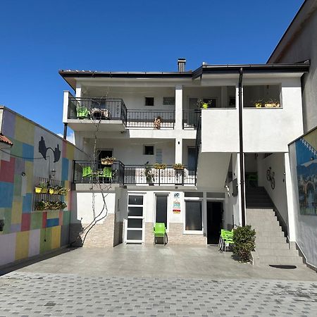Family Apartment Near Old Town Mostar Buitenkant foto