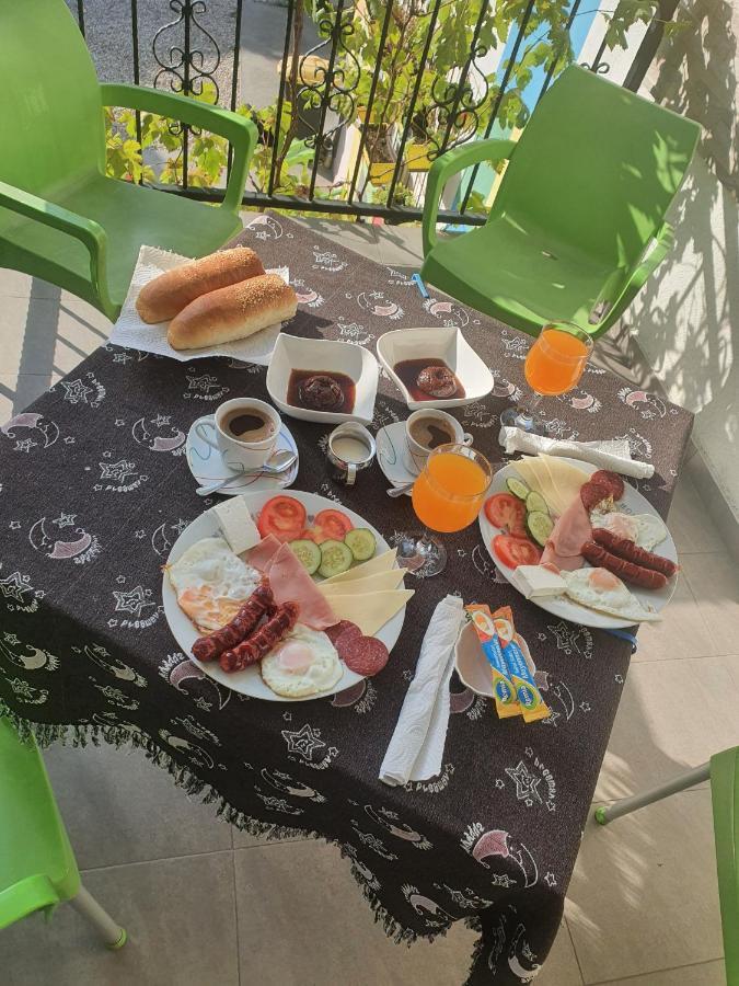 Family Apartment Near Old Town Mostar Buitenkant foto